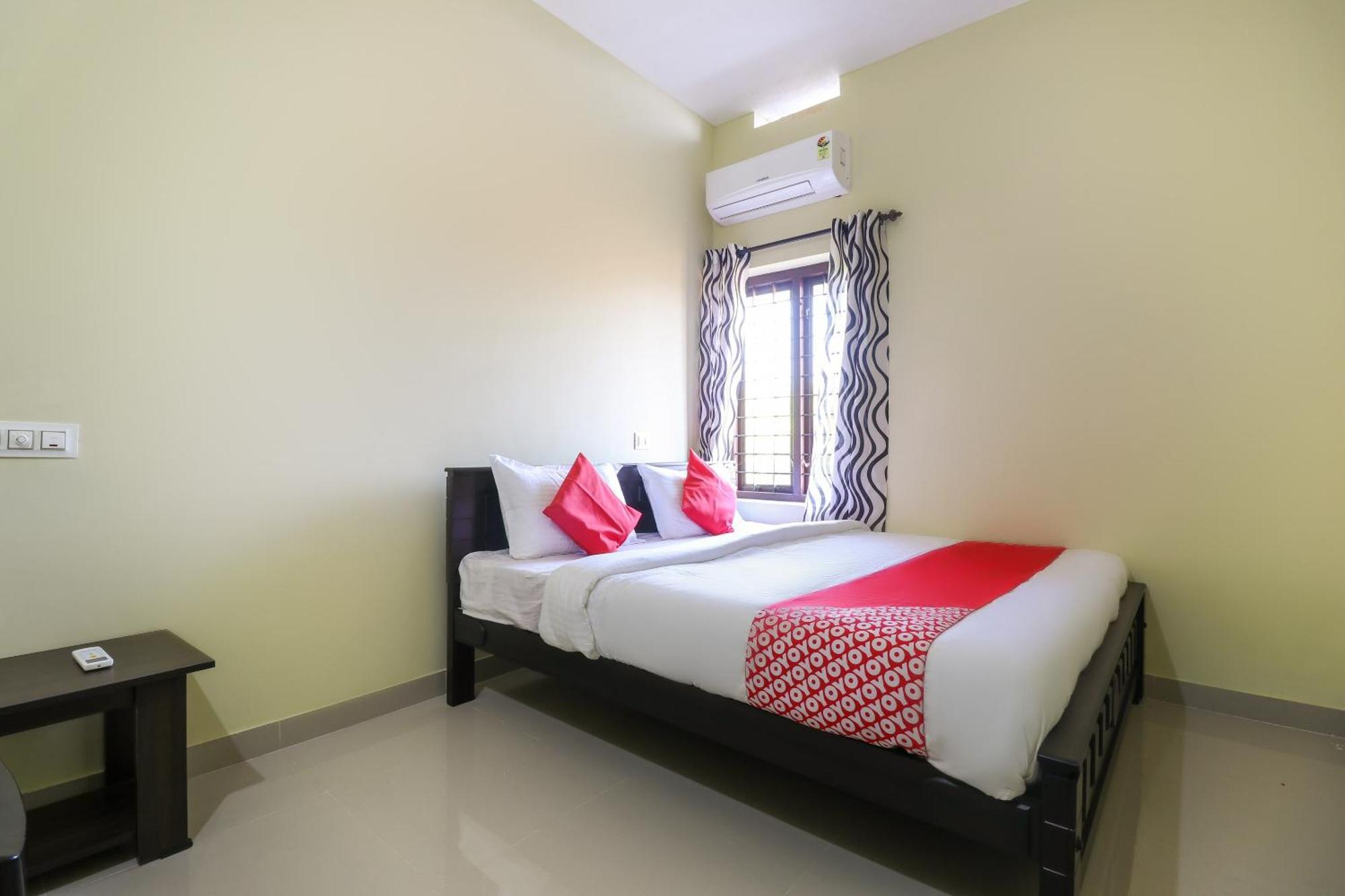 โอโย 71072 ลิเบอร์ตี้ อพาร์ตเมนต์ Hotel Kannur ภายนอก รูปภาพ