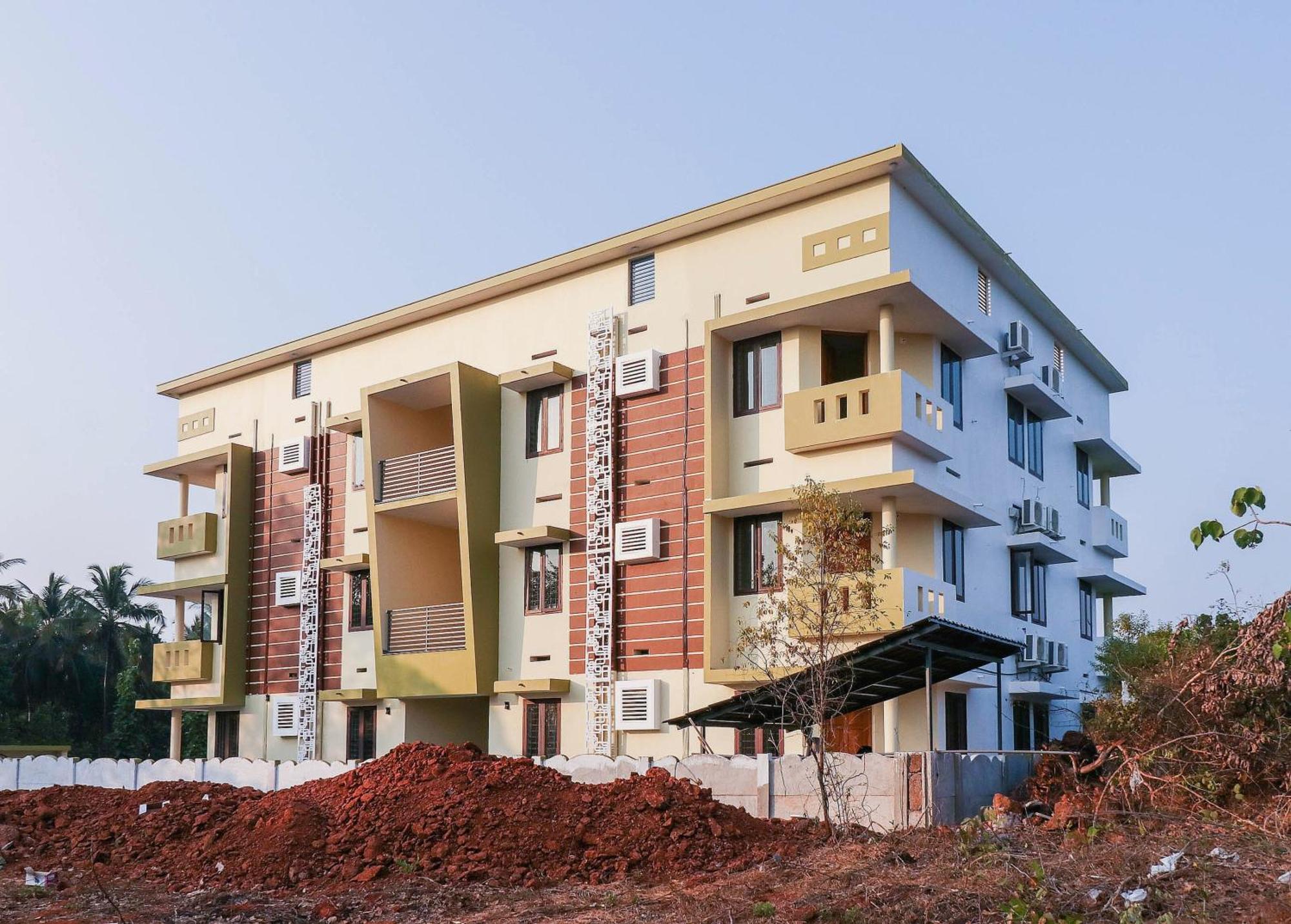 โอโย 71072 ลิเบอร์ตี้ อพาร์ตเมนต์ Hotel Kannur ภายนอก รูปภาพ