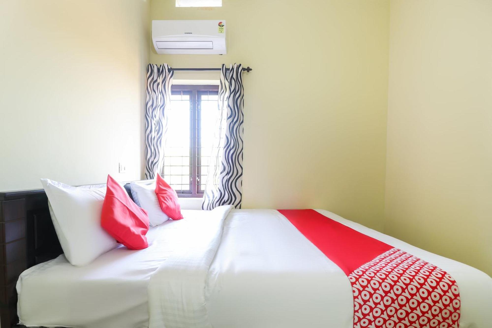 โอโย 71072 ลิเบอร์ตี้ อพาร์ตเมนต์ Hotel Kannur ภายนอก รูปภาพ
